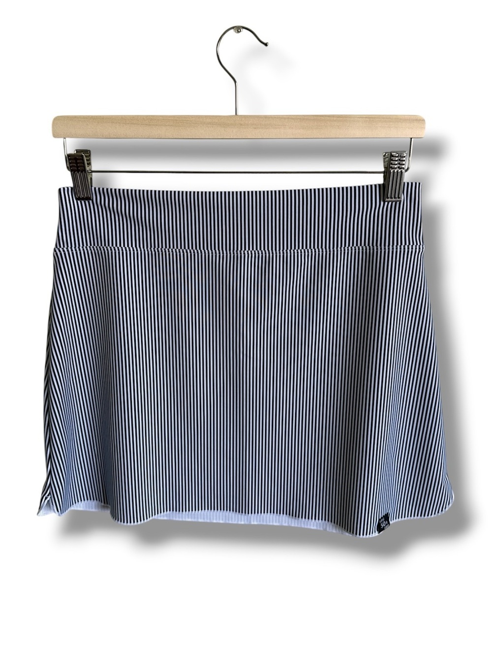 Simons SPF 50+ Striped Swim Skirt / Cover‑Up – Black and White Size M